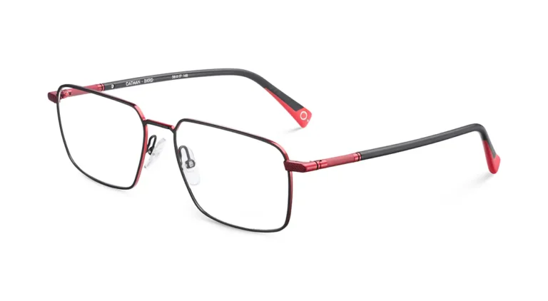 Pánské dioptrické brýle Vogue s tenkým obdélníkovým kovovým rámem v červeno-černé barvě.